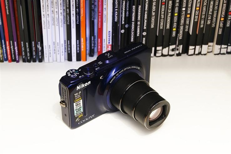 Nikon Coolpix S9300 (3).jpg